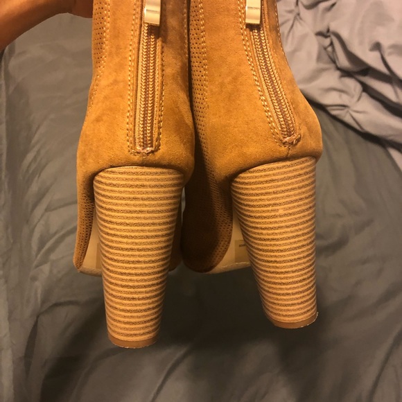 Open toe booties - Picture 3 of 4